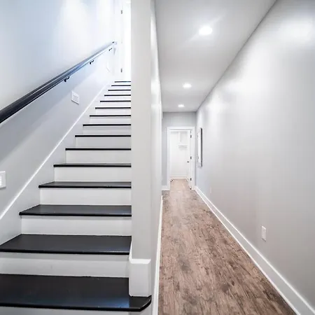 Contemporary 2Br2Ba W-King - Den - Private Entry-Yard Villa Indianapolis Exterior photo